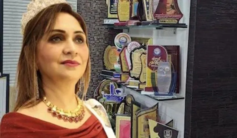 Meena Nayak world record : 49ની ઉંમરે મોડેલિંગની શરૂઆત અને વિશ્વ રેકોર્ડ બનાવનાર મીના નાયક 2 Meena Nayak world record