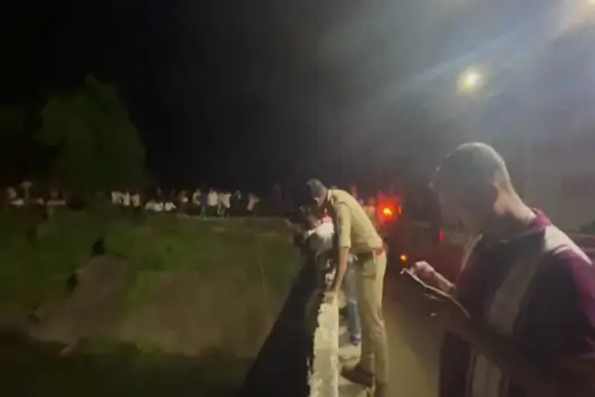Narmada Canal car accident
