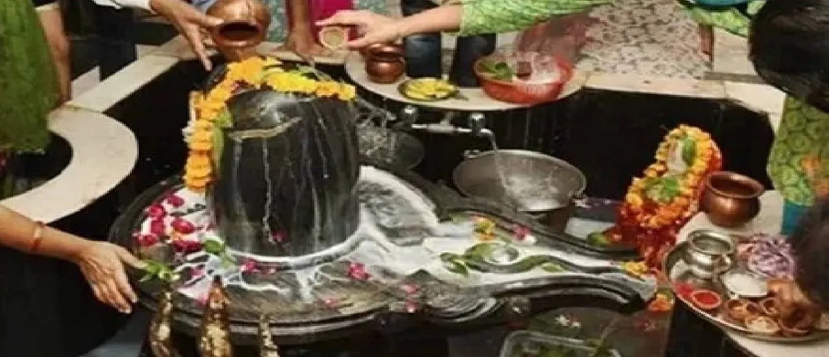 Sawan Somwar 2025: શિવ પૂજન વિધી અને ઉપવાસ નિયમો જાણો 2 lord shiv21.jpg