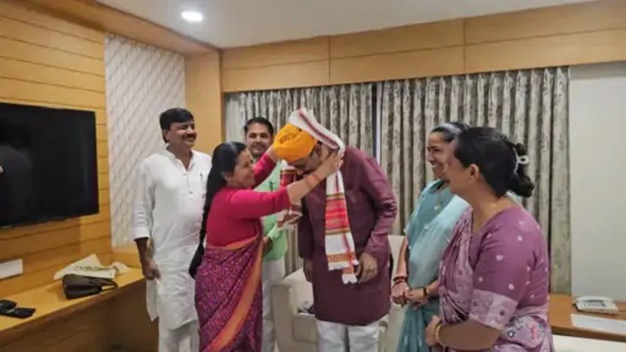 Amit Chavda Congress: અમિત ચાવડાનો આક્રમક રાજકીય આરંભ 2 Amit Chavda Congress