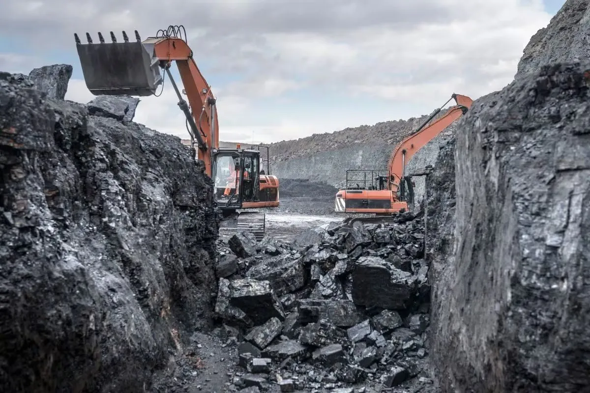 જૂનમાં ઈન્ફ્રાસ્ટ્રક્ચર ગ્રોથ ઘટ્યો, GDPને અસર થઈ શકે છે! 3 core 16.jpg