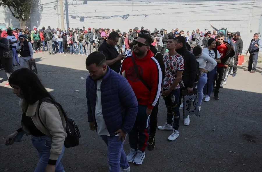 યુ.એસ. જેલોમાં સ્થળાંતરિત અટકાયતીઓ સાથે પશુઓ જેવો વ્યવહાર: HRW રિપોર્ટ 2 US jail.jpg