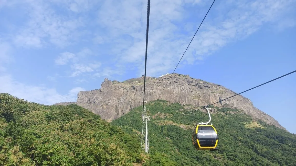 ગિરનાર જતા શ્રદ્ધાળુઓ માટે મહત્વની સૂચના 3 Girnar Ropeway Closed 2.jpeg