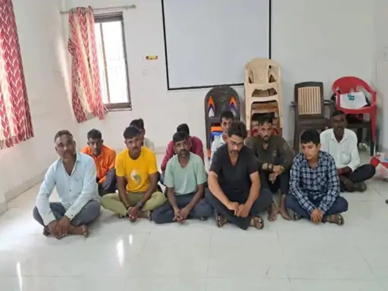 દાહોદની બે SBI શાખાઓમાં કરોડો રૂપિયાના લોન કૌભાંડનો પર્દાફાશ 2 SBI Loan Fraud Dahod 1.jpg
