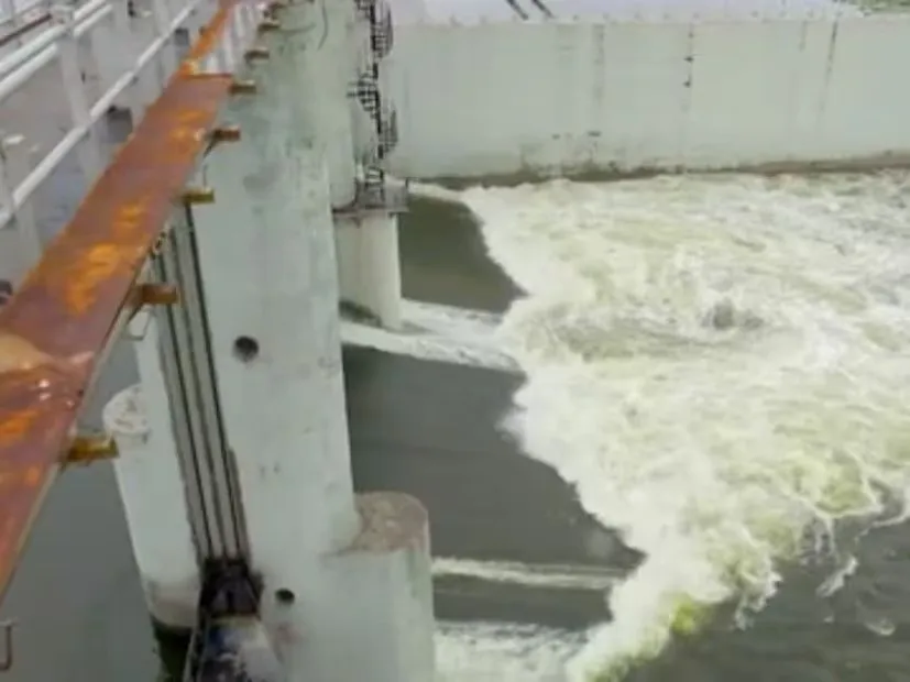 અમદાવાદમાં મેઘરાજાનું તાંડવ: રિવરફ્રન્ટ ખાલી કરાવાયો 3 Ahmedabad Flooding 2.jpeg