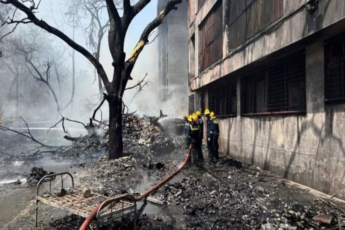 Ahmedabad plane crash : પ્લેન ક્રેશ પહેલાં મળી હતી ચેતવણી, પરંતુ તપાસ નહીં થઈ 2 Ahmedabad plane crash