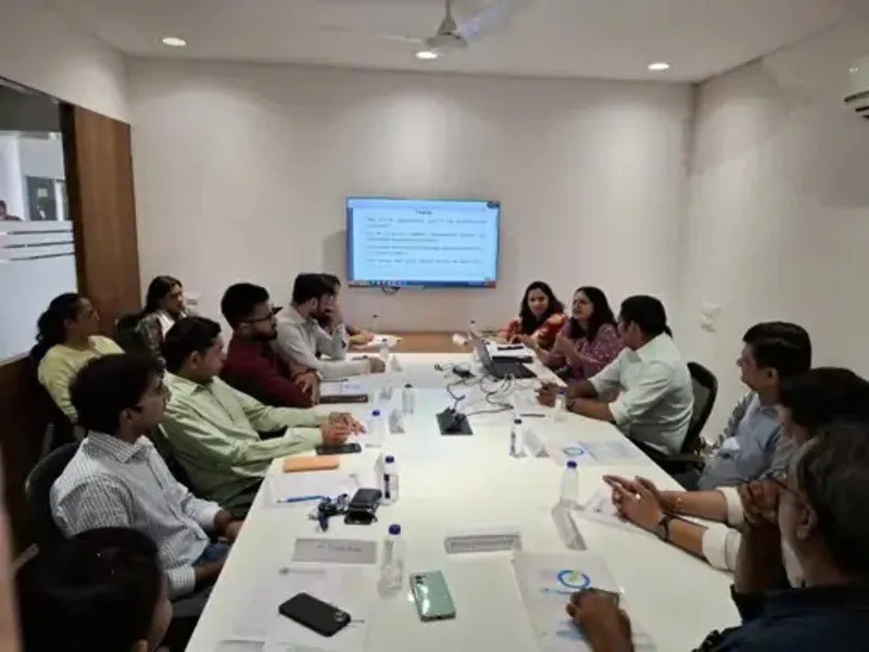 Summer Internship Mentors Meet: ચીમનભાઈ પટેલ ઇન્સ્ટિટ્યૂટમાં યથાર્થ મંચ સાથે મજબૂત માર્ગદર્શનની દિશામાં એક પગલું 3 Summer Internship Mentors Meet