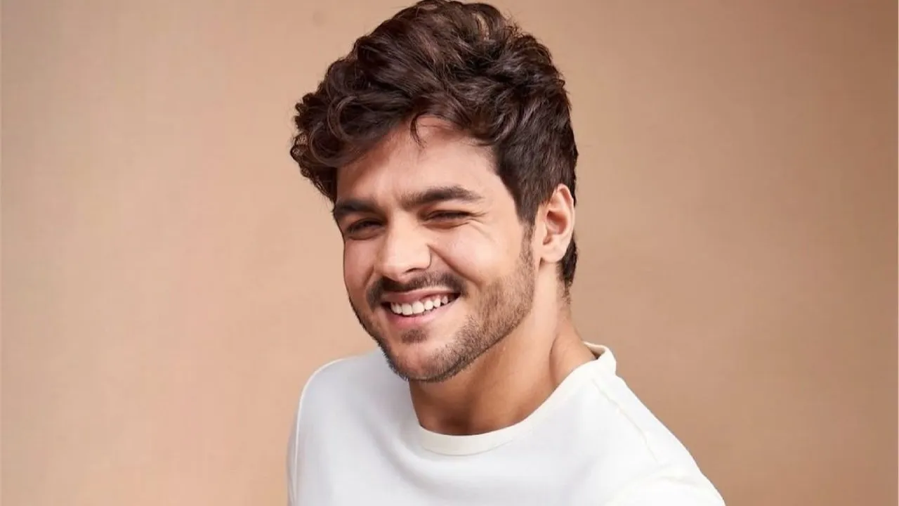 CarryMinati vs Ashish Chanchlani: સૌથી વધુ કમાણી કોણ કરે છે? 2 CarryMinati vs Ashish Chanchlani