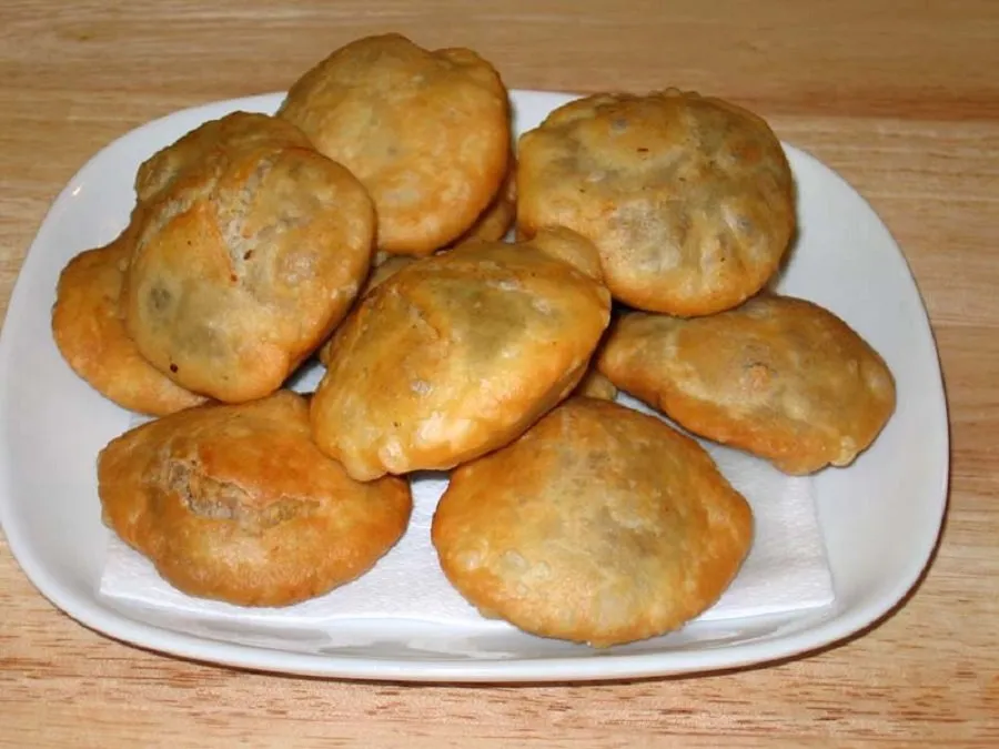 Indian snack recipes: ક્રિસ્પી બટાકાની કચોરી, ચોમાસાની સાંજ માટે પરફેક્ટ નાસ્તો 2 Indian snack recipes