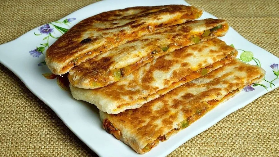 Kids favorite snack: 5 મિનિટમાં બનાવો ટેસ્ટી ચીઝ પરાઠા 2 Kids favorite snack: