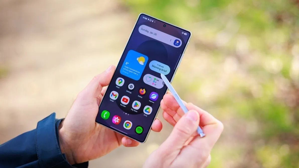 Samsung Galaxy S26 Series: નવો કેમેરા, નવી ડિઝાઇન - પણ એક મોટો ફેરફાર! 2 s26.jpg