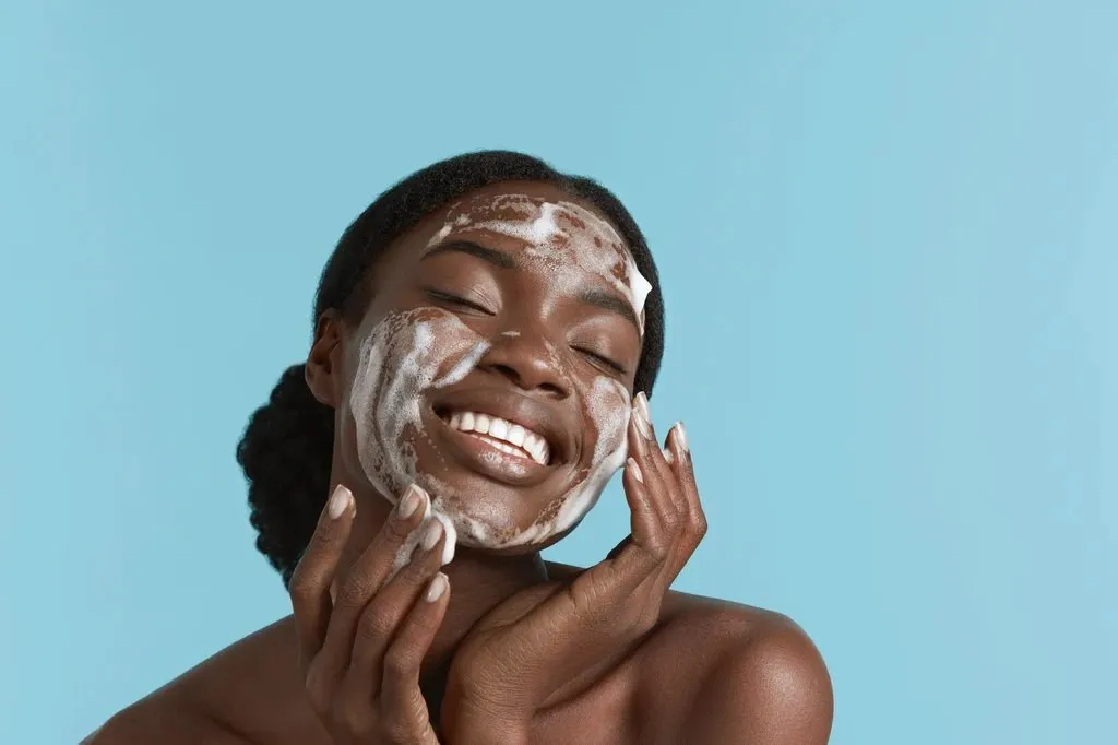 Skin Care: પાર્લરમાં ગયા વિના પણ મેળવો ચમકતી ત્વચા! 3 Skin care