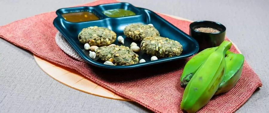 Raw banana tikki: ચા ટાઈમ માટે પરફેક્ટ – કાચા કેળાની સ્વાદિષ્ટ ટિક્કી 3 Raw banana tikki