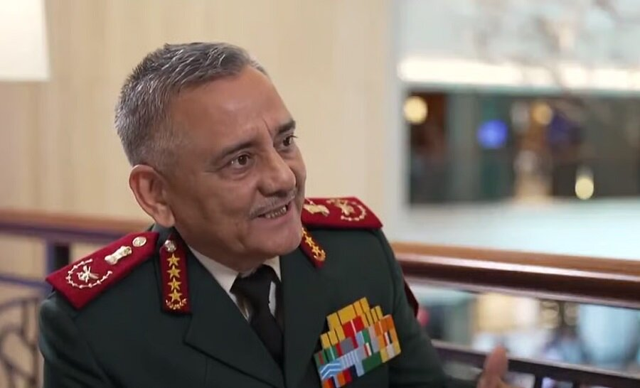 પાકિસ્તાનના ખતરાને ધ્યાનમાં રાખીને CDS જનરલ અનિલ ચૌહાણે સેનાને આપ્યો આ મોટો આદેશ 2 CDS.jpg