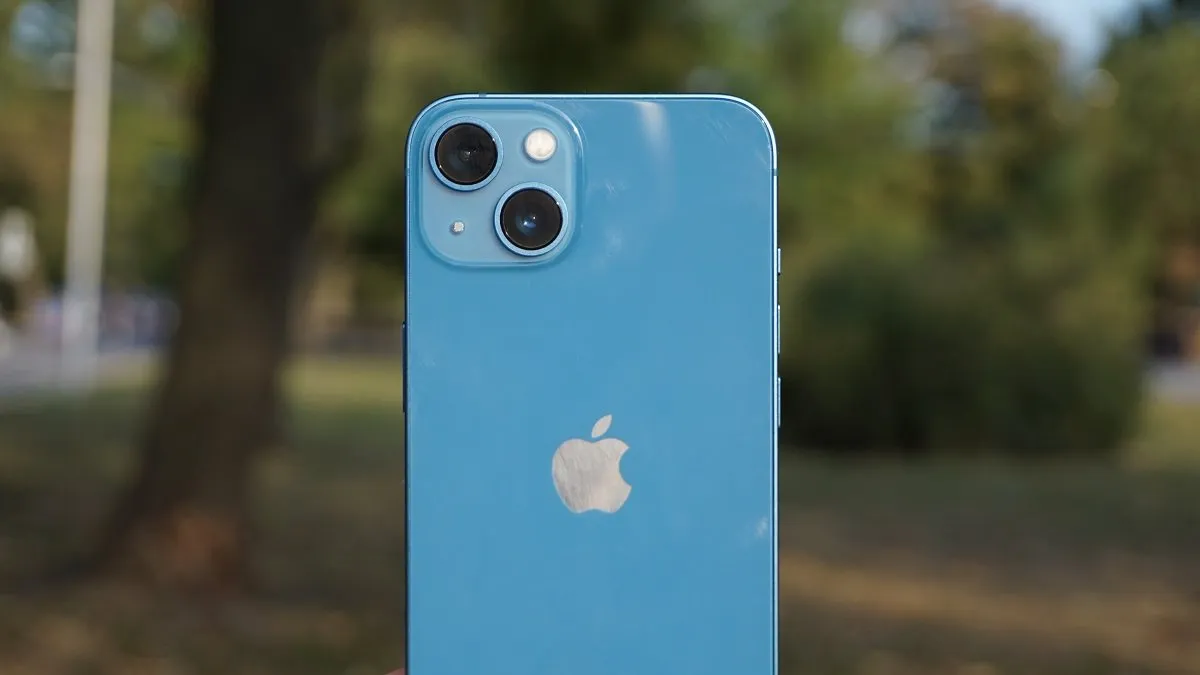 ફક્ત ₹54,999 માં iPhone 16 મેળવો! ફ્લિપકાર્ટ, એમેઝોન અને બેંક ઑફર્સ વિશે બધું જાણો 3 iphone 13 54.jpg