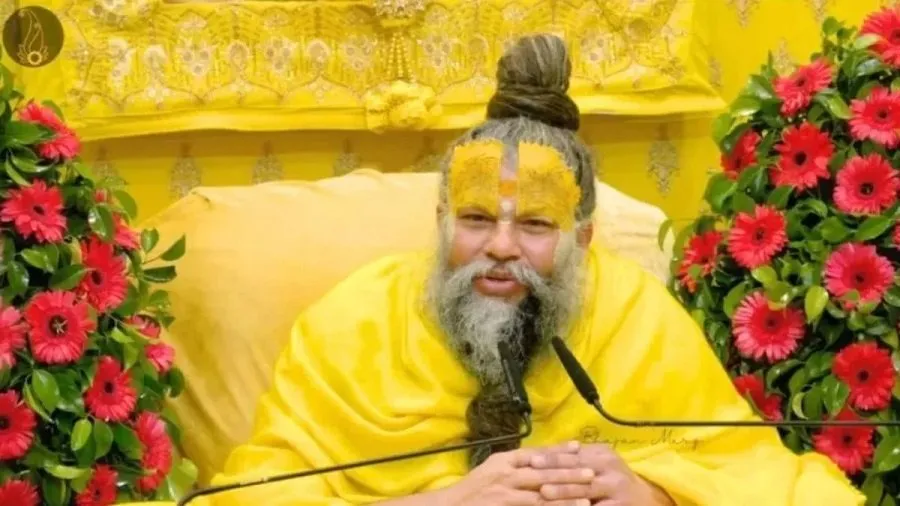 જીવનની નકારાત્મકતા દૂર કરો: પ્રેમાનંદ મહારાજના આ વિચારો અપનાવો 2 paremnad ji