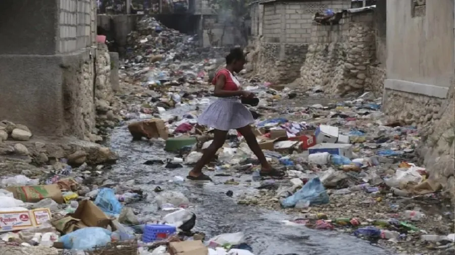 દુનિયાના સૌથી ગંદા શહેરો: અહીં રહેવું એટલે બીમારીને આમંત્રણ! 2 palstic 1.jpg