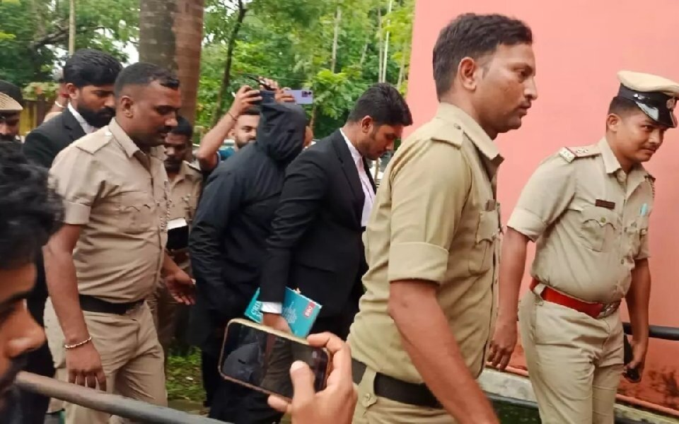 ધર્મસ્થલા કેસમાં મોટો વળાંક: ખોટી જુબાની આપવા બદલ ફરિયાદીની ધરપકડ 2 KARNATAKA.jpg