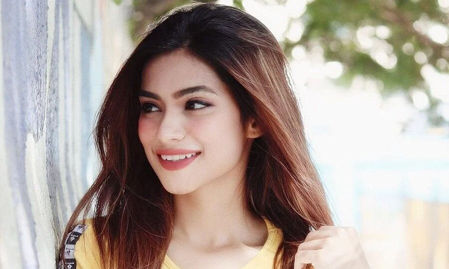 nagma.jpg