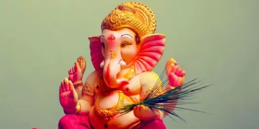 ગણેશ ચતુર્થી 26 ઓગસ્ટ કે 27 ઓગસ્ટ? તમારી શાળામાં ક્યારે રજા છે તે અહીં જુઓ 2 pooja.jpg