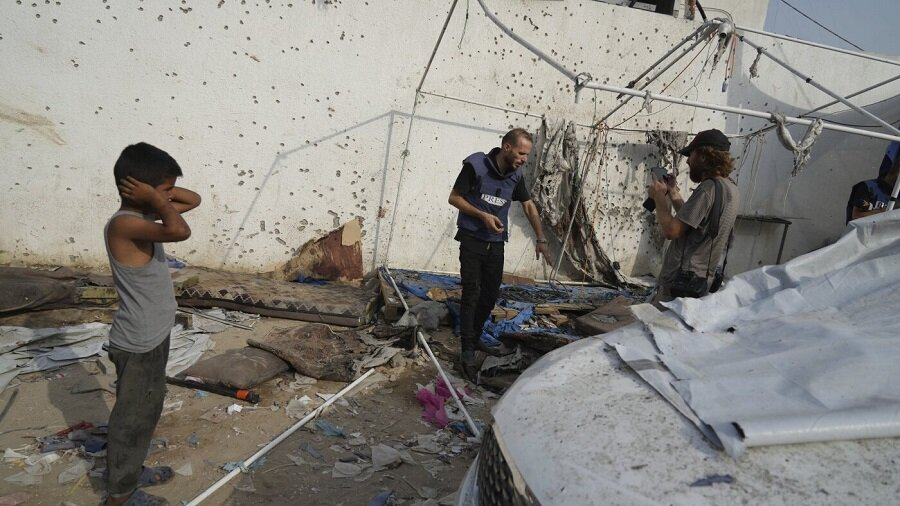 માણસાઈ મરી પરવારી? ગાઝામાં હોસ્પિટલ પર હુમલો, 8 લોકોના મોત, આંતરરાષ્ટ્રીય સ્તરે વિરોધ 2 gaza.jpg