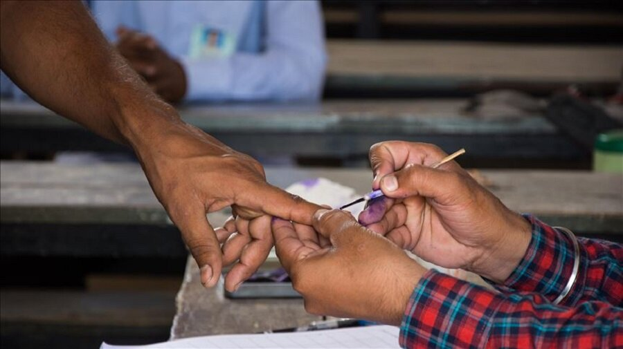 EVM કે બેલેટ પેપર: ભારતના ચૂંટણી પંચ અને રાજ્ય ચૂંટણી પંચ વચ્ચેનો તફાવત જાણો છો? 3 election.jpg