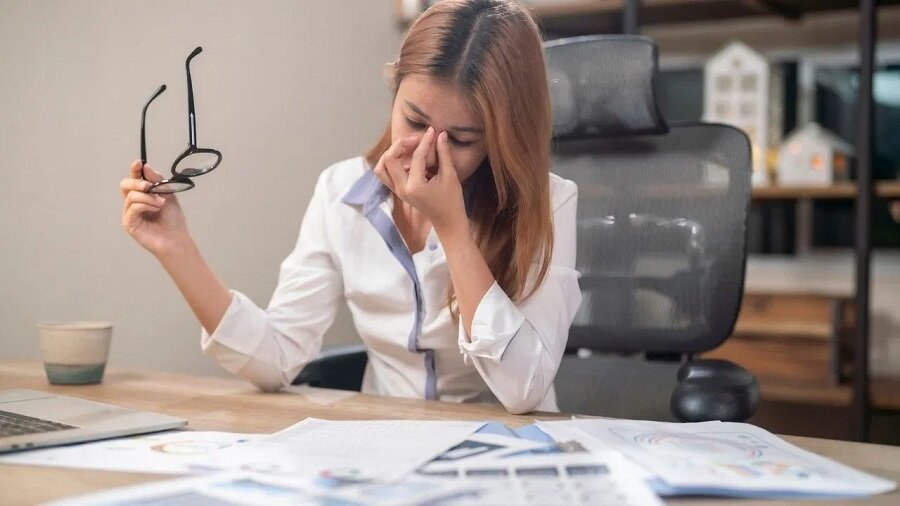 આંખોને નબળી પડતી અટકાવવા માટેના 5 સરળ અને અસરકારક ઉપાયો! 2 eye.jpg