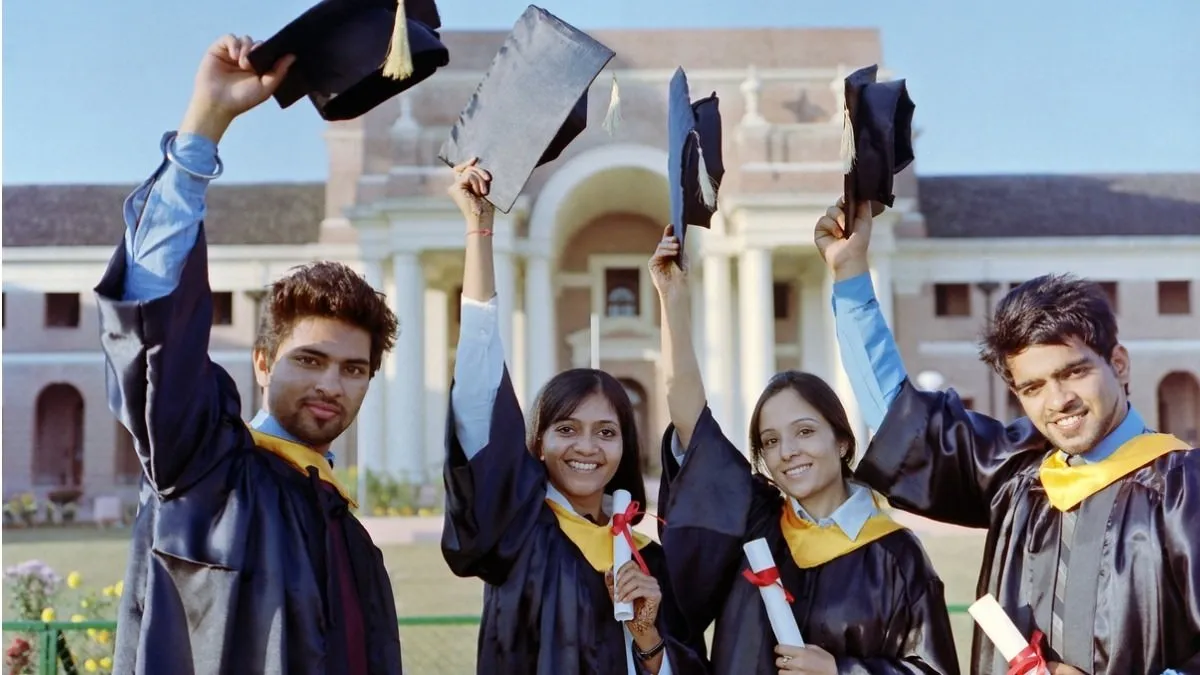 JEE એડવાન્સ્ડ 2025: IIT બોમ્બેમાં પ્રવેશ મેળવવા માટે સ્પર્ધા 2 toper .jpg