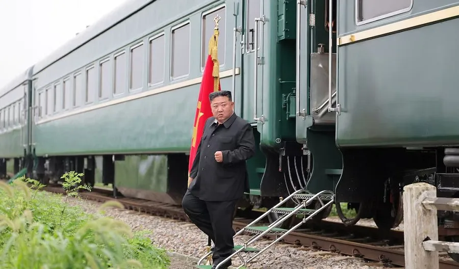 કિંગ ઓફ નોર્થ કોરિયાની સિક્રેટ ટ્રેન: મહેલ પણ તેના આગળ ફેલ, જાણો કેમ છે આટલી ખાસ 2 kim.jpg