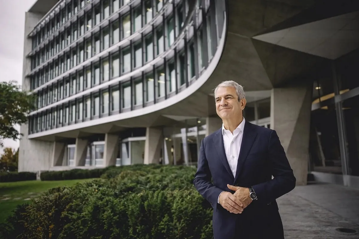 નેસ્લેના CEO ને સ્ટાફ મેમ્બર સાથે અફેર રાખવાની ભારે કિંમત ચૂકવવી પડી 2 ceo 12.jpg