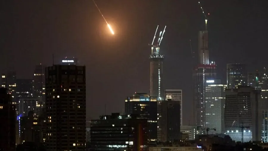 ચીનના આકાશમાં રહસ્યમય આગનો ગોળો જોવા મળ્યો, લોકોમાં ભય, વીડિયો વાયરલ 2 china attack.jpg