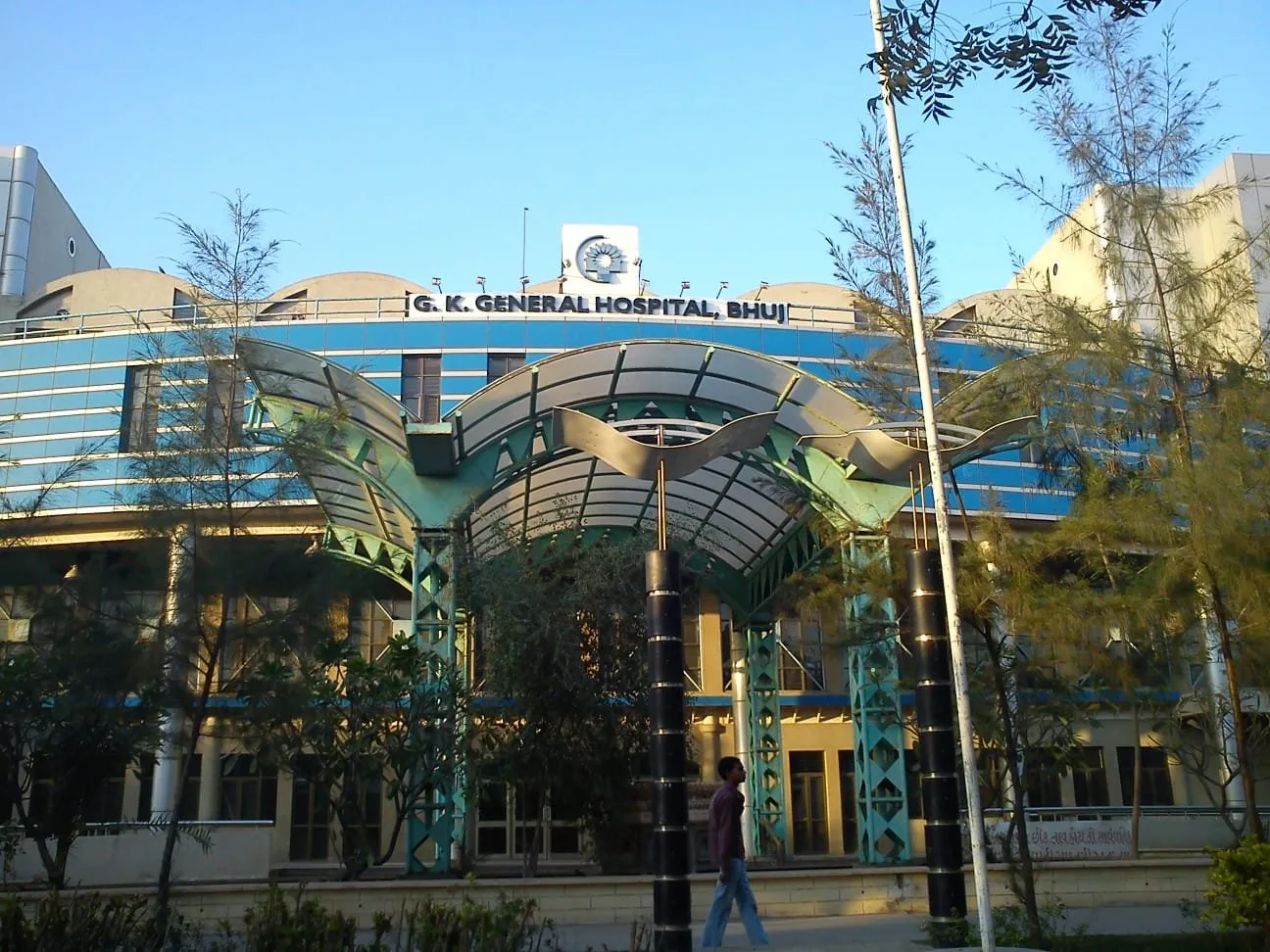 માનકુવાના યુવાનની ગામના જ શખસો દ્વારા મમુઆરા પાસે છરી હુલાવી ક્રૂર હત્યા નીપજાવાઈ 2 WhatsApp Image 2025 09 18 at 6.44.22 PM.jpeg