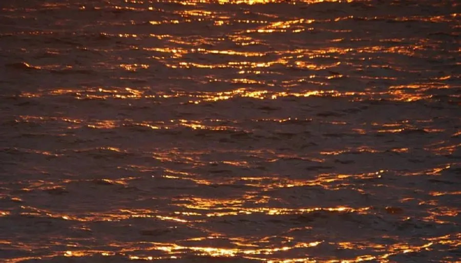 દરિયાના પાણીમાં છુપાયેલું છે $2 ક્વોડ્રિલિયનનું સોનું 3 water.jpg