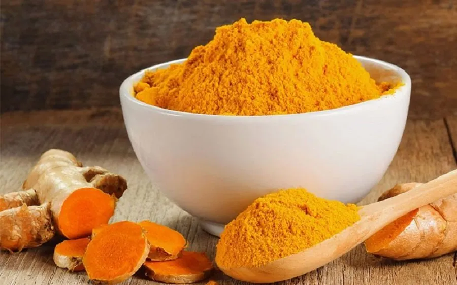 આયુર્વેદિક ઔષધિ હળદર: કાચી, સૂકી કે પાવડર, કઈ હળદર સૌથી વધુ ગુણકારી? 3 powder.jpg