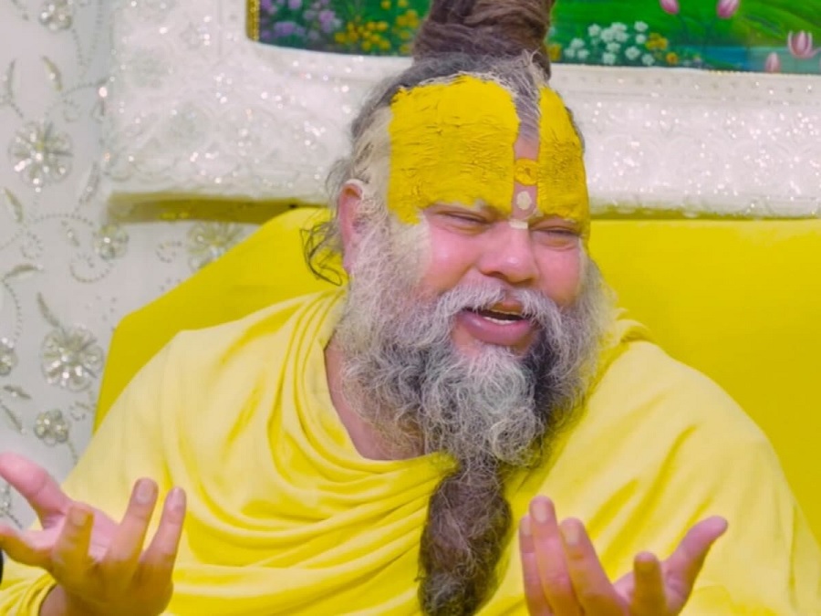 પ્રેમાનંદજી મહારાજ: જે વ્યક્તિમાં હોય છે આ એક ગુણ, ત્યાં સ્વયં આવે છે માતા લક્ષ્મી, જાણો તેમનો ખાસ સંદેશ 3 premanand maharaj