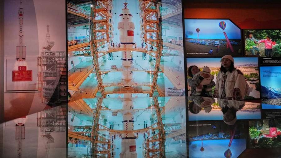 ચીને કરી મોટી જાહેરાત, 2030 સુધીમાં ચંદ્રની સપાટી પર પગ મૂકશે ચીની નાગરિક! 3 china