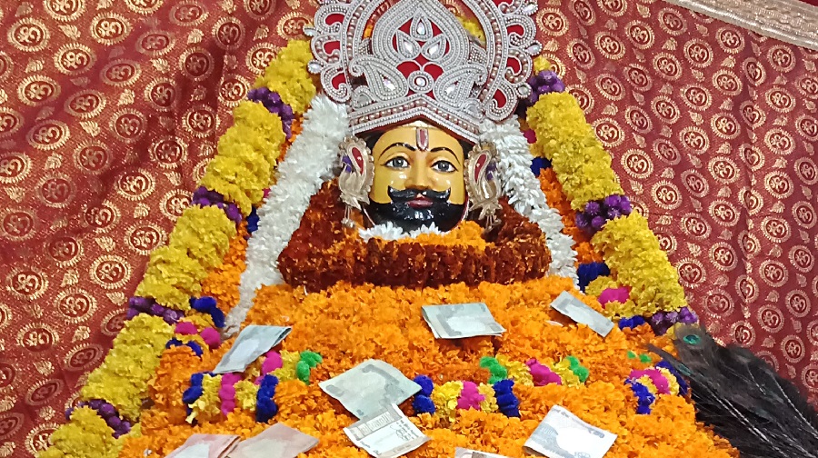 શ્યામ બાબાના મંદિરનો શું છે ઇતિહાસ? કેવી રીતે બન્યું રાજસ્થાનનું આ પ્રસિદ્ધ ધામ 2 khatu shyam