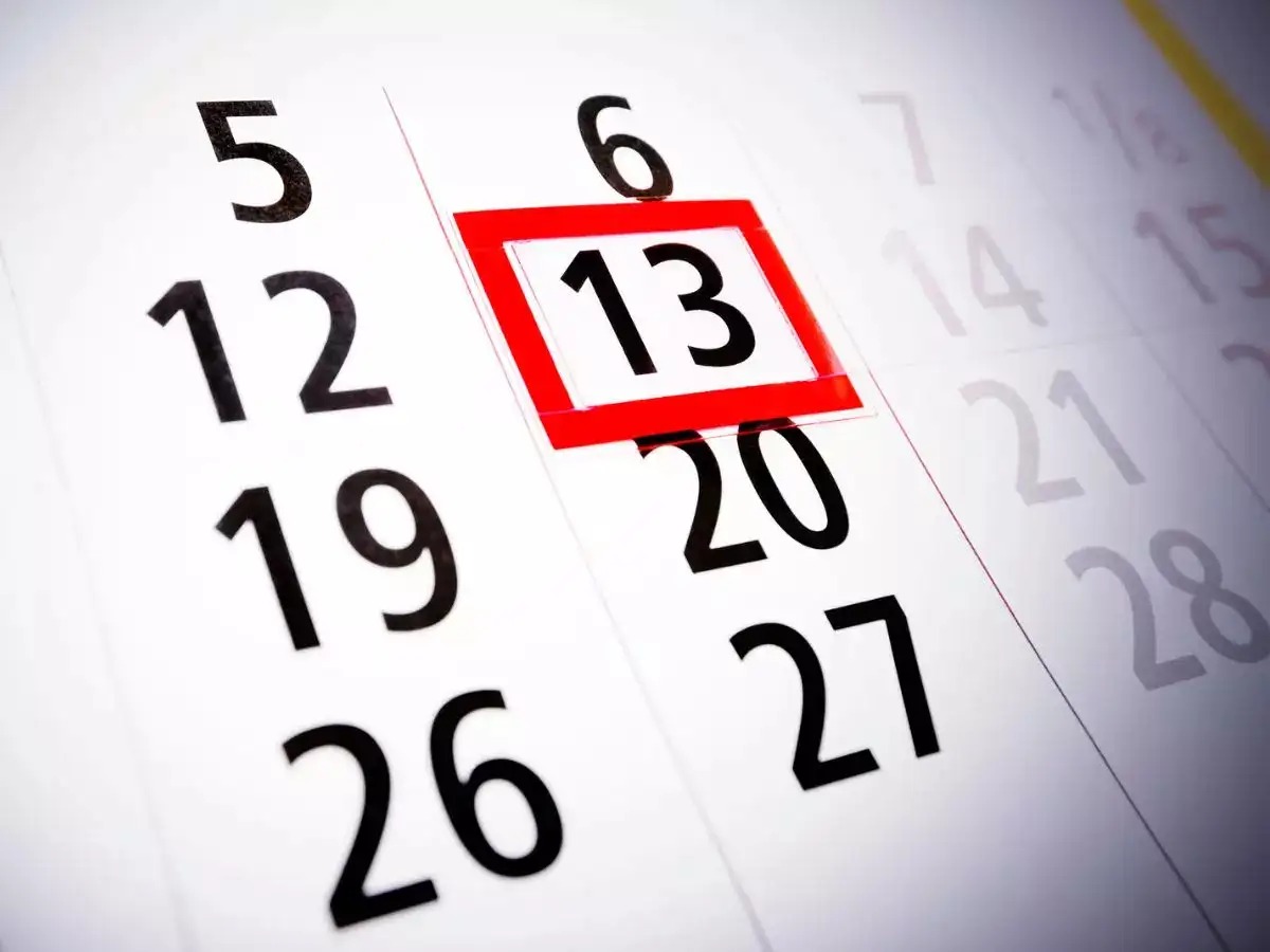 શું તમને 'ટ્રિસ્કાઇડેકાફોબિયા' છે? જાણો શા માટે '૧૩' નંબર વિશ્વભરમાં દુર્ભાગ્ય અને અંધશ્રદ્ધાનું પ્રતીક છે! 3 WhatsApp Image 2025 11 03 at 5.56.48 PM