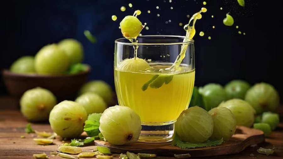 રોજ સવારે પીઓ આમળાનું પાણી: શરીર બનશે સ્વાસ્થ્યનું પાવર હાઉસ, વજન ઘટશે ઝડપથી! 2 goosberry12