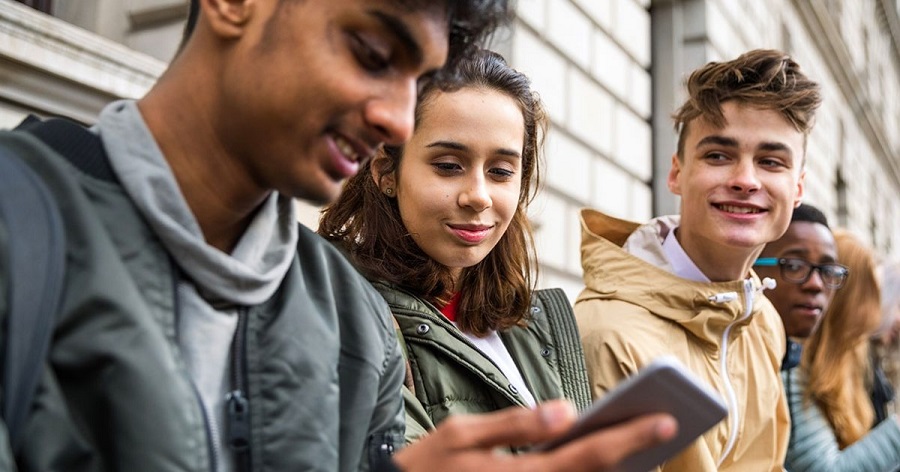 Gen-Z ને કઈ નોકરીઓ પસંદ? AI ના ઉપયોગ વચ્ચે રિપોર્ટમાં થયો મોટો ખુલાસો! 2 job