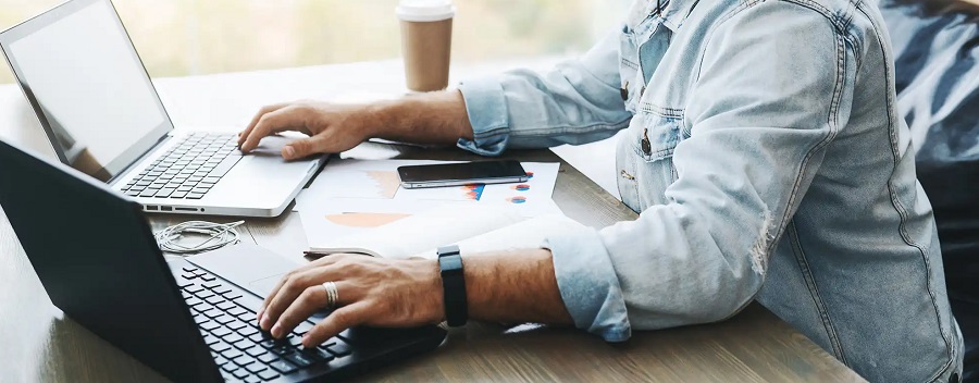 PM કિસાન યોજના: ખેડૂતો માટે મોટા સમાચાર, હવે કેન્દ્ર સરકારે પોતે જ આપ્યું અપડેટ 3 laptop use