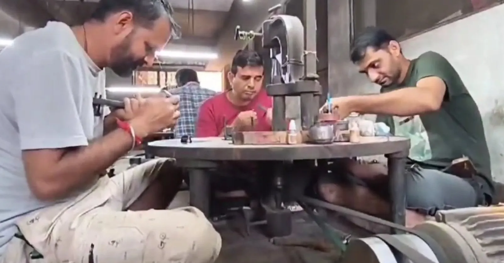 Navsari Diamond Industry Slowdown 2.jpeg