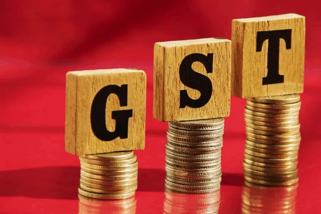 રેટ્રો GST એટલે શું? ઓનલાઈન ગેમિંગ કંપનીઓ પાસેથી સરકાર કેમ વસૂલ કરી રહી છે ૧૦ વર્ષ જૂનો ટેક્સ? 2 Surat 125 Crore GST Fraud 2