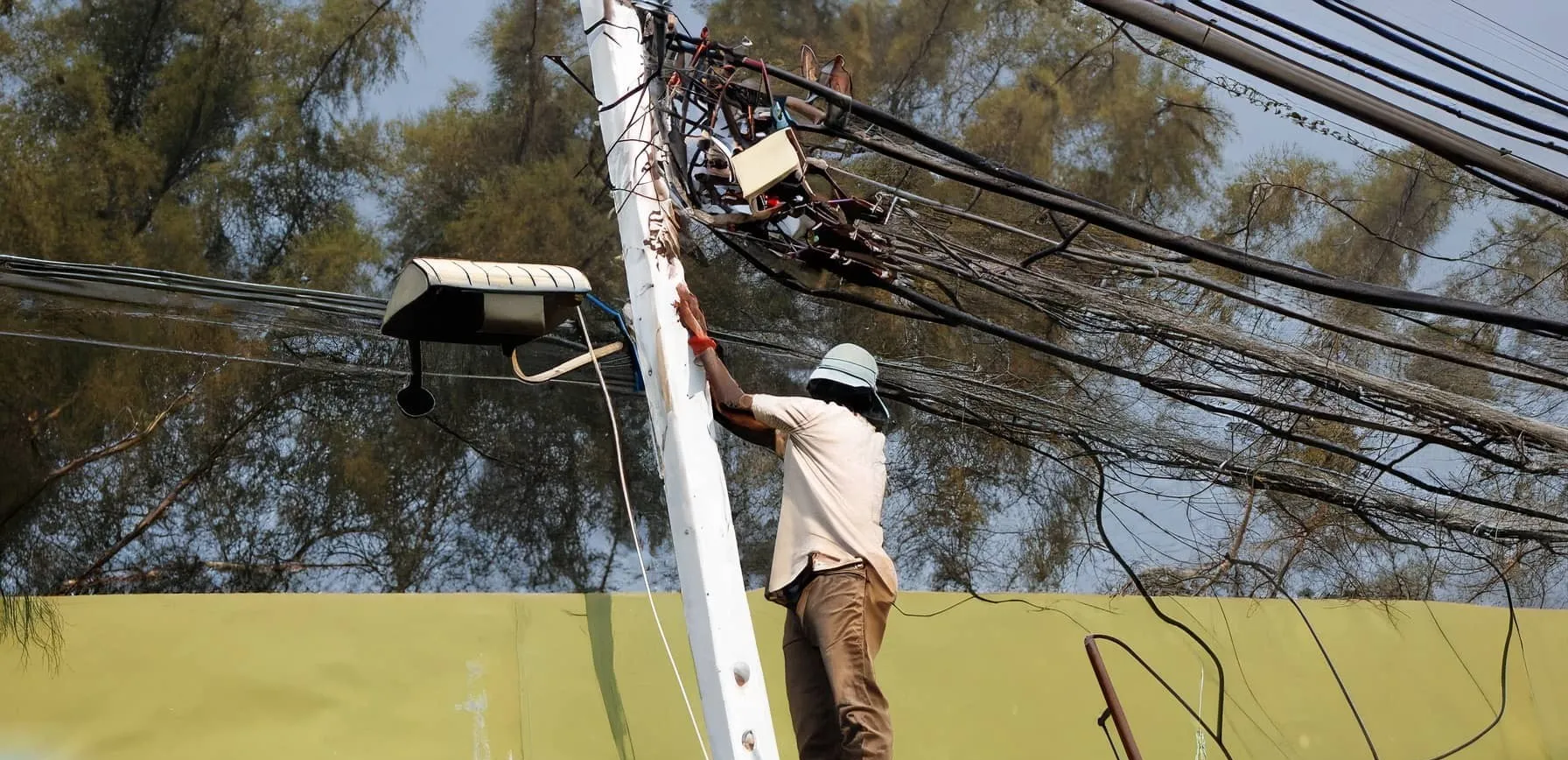 Sanand electricity theft operation 1.png