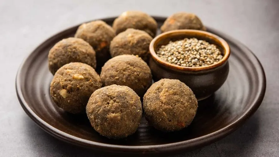 bajra laddu.jpg