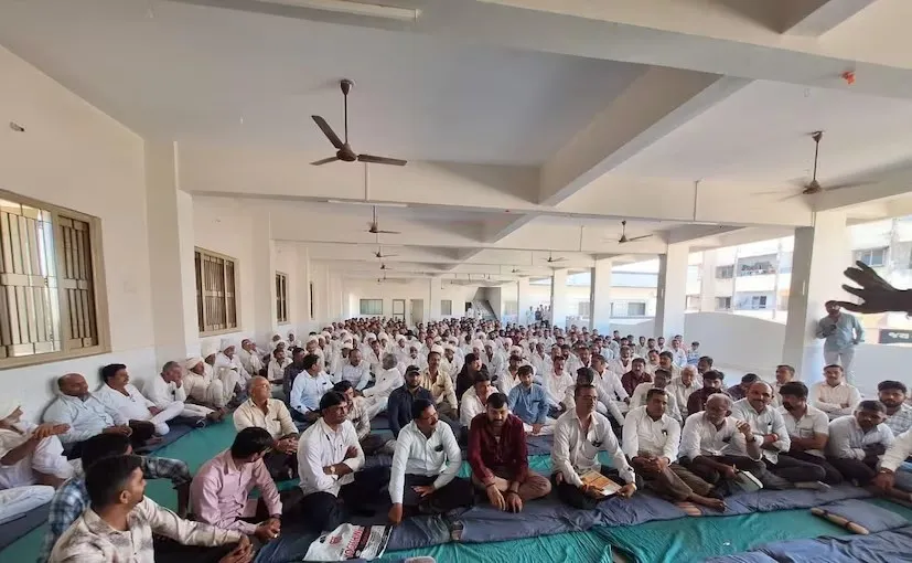 આર્થિક બોજ દૂર કરવા અમરેલી આહીર સમાજ એક થાયો, લગ્ન ખર્ચમાં મોટો સુધારો 2 Ahir Community Wedding Reform 1.png