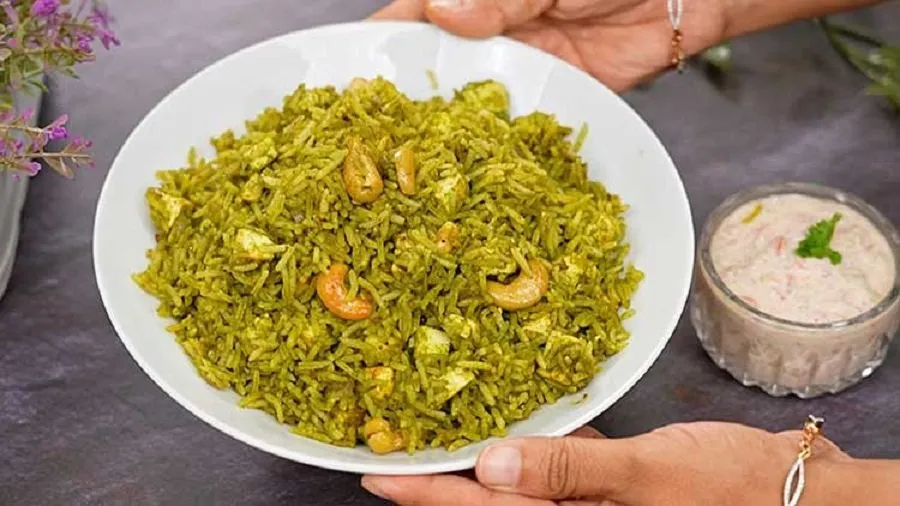 palak paneer pulav1.jpg