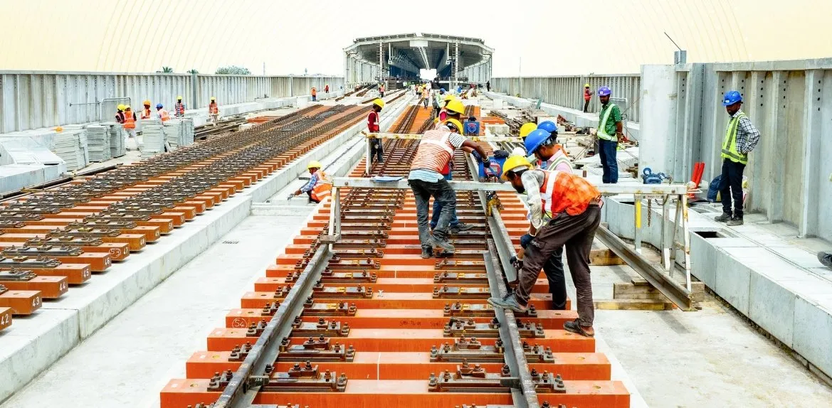 ગુજરાતમાં બુલેટ ટ્રેન પ્રોજેક્ટની ગતિ વધી: PM મોદી કરશે સુરત સ્ટેશનનો પ્રવાસ 2 Bullet Train Project.jpeg