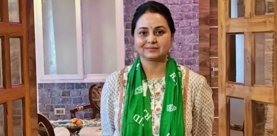 લાલુ પરિવારમાં મોટું ભંગાણ: રોહિણી આચાર્યએ રાજકારણ અને 'નાતો તોડવાની' કરી જાહેરાત 2 rohini acharya.jpg