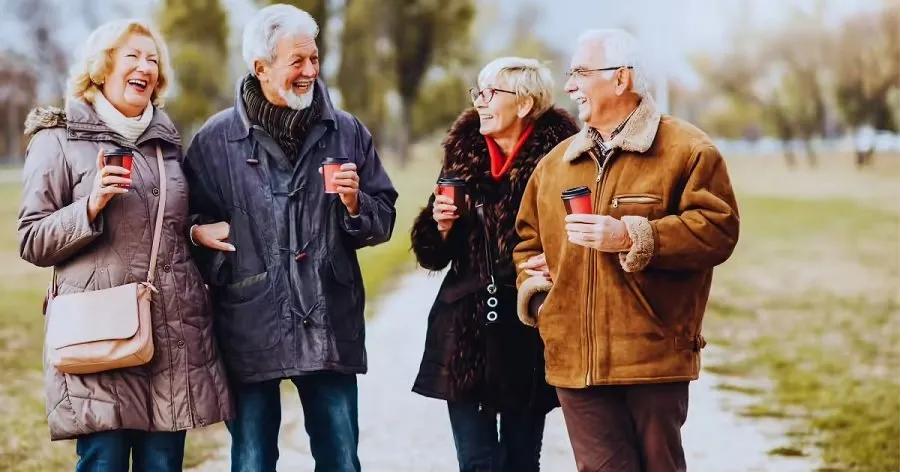 વિશ્વમાં સૌથી લાંબુ આયુષ્ય ધરાવતા દેશો, જાણો લાંબા આયુષ્યનું રહસ્ય શું છે? 2 Highest Life Expectancy